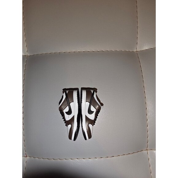 Mini Nike Dunk Low Keychain - Picture 1 of 3